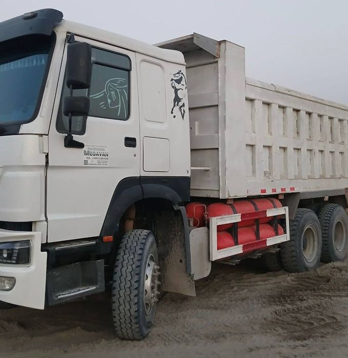 Howo samasval sotiladi 2 ta 2024 salondan olingan