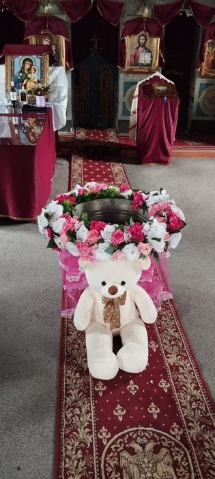 Aranjamente pentru botez cristelniță