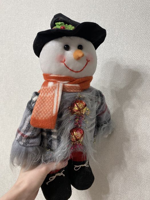 Новогодний снеговик