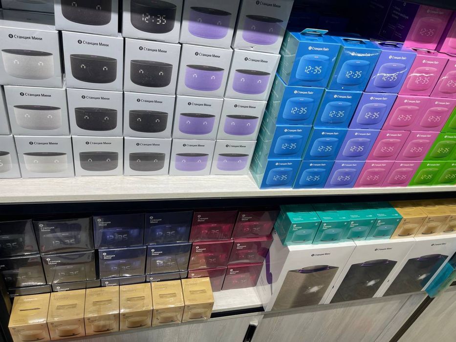 Умная колонка Алиса  Яндекс Станция Мини 3 с часами , 12Вт