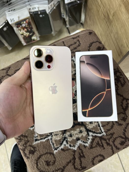 IPhone 16 Pro Max 256G Desert  idealni sastayana