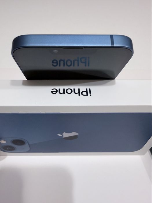 iPhone 13 128gb.Като нов 100% батерия.