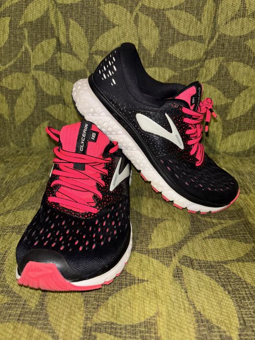 Дамски маратонки Brooks Glycerin 16