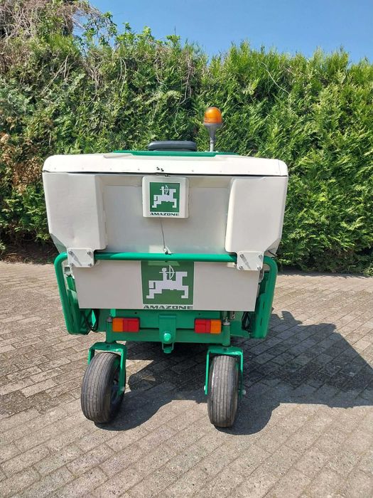 Самоходен шредер-косачка.