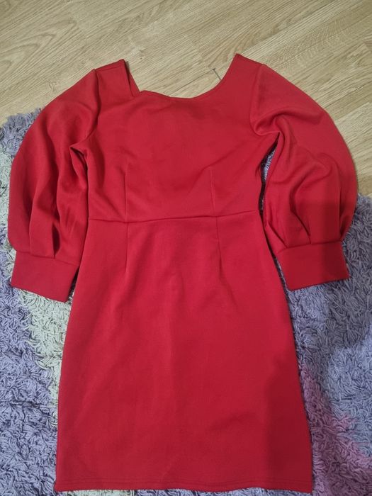 Rochie femei de sezon,cu spatele puțin gol,cu fermoar si o panglica