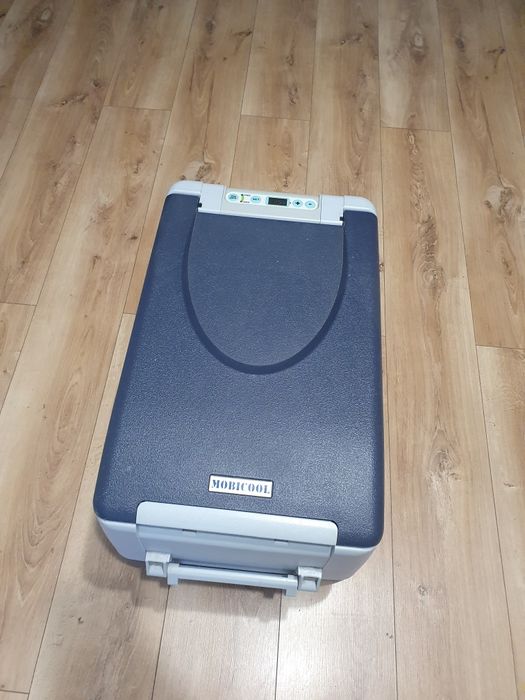 Frigider auto cu compresor