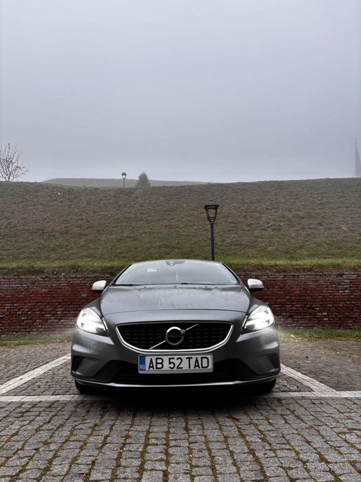 Volvo V40 R-Design