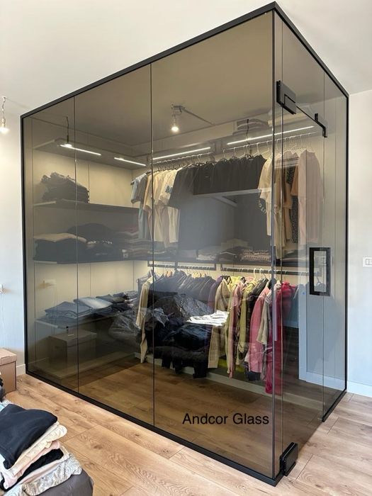 Pereti din sticla / usi batante de sticla / usi glisante de sticla