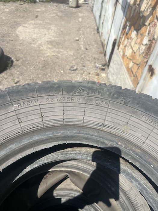 Продам Шины  235/75/15 ДП-21