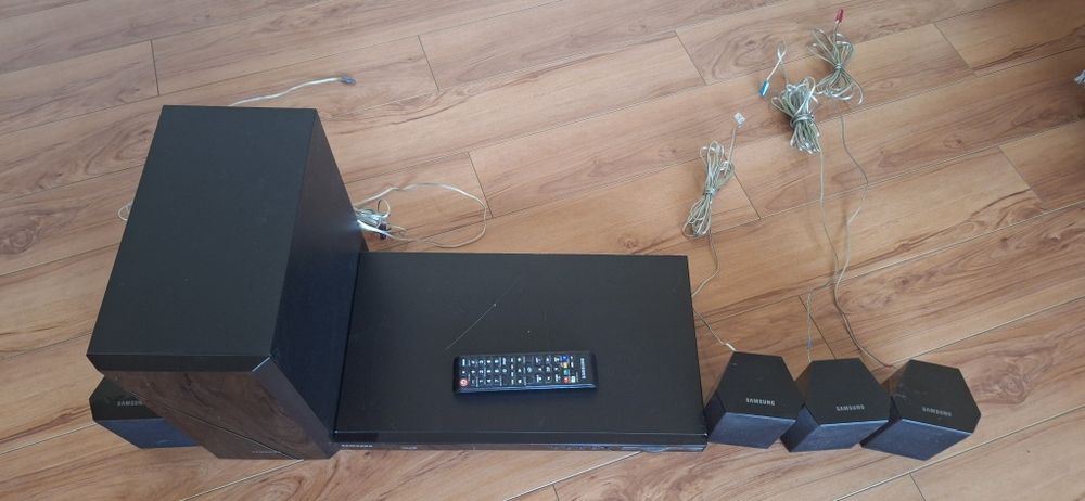 Home cinema blueray 3d Samsung  HT F4500 5.1