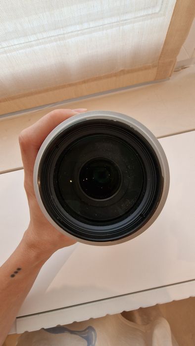 Obiectiv Canon EF 70-300mm f/4-5.6 L IS USM + Inel de montură trepied + Lense Hood + Husa
