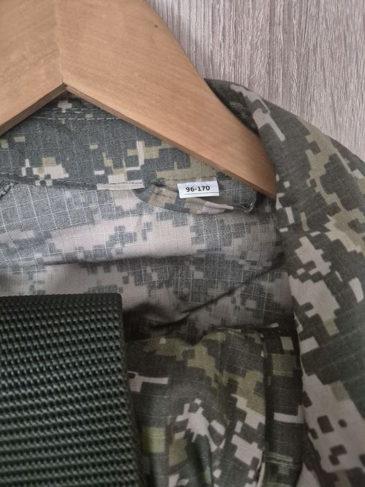Продам форму военную