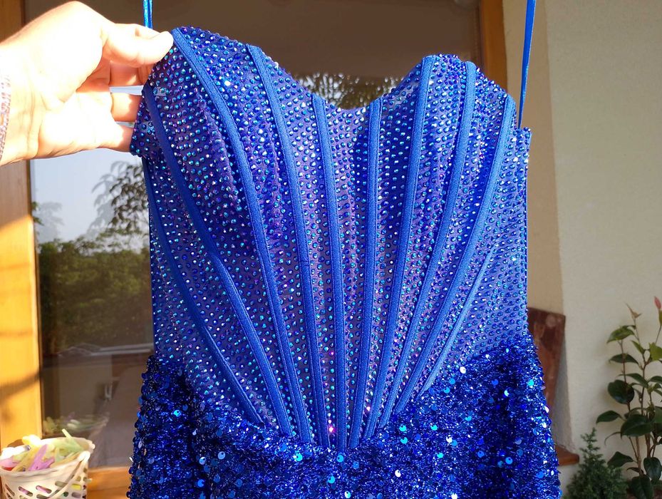 Прекрасна нова рокля - кралско синьо, S номер, 60 лв.