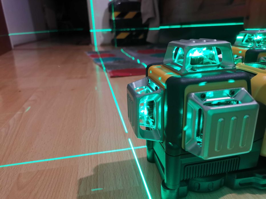 Laser cu Baterie reincarcabila Autonivelare