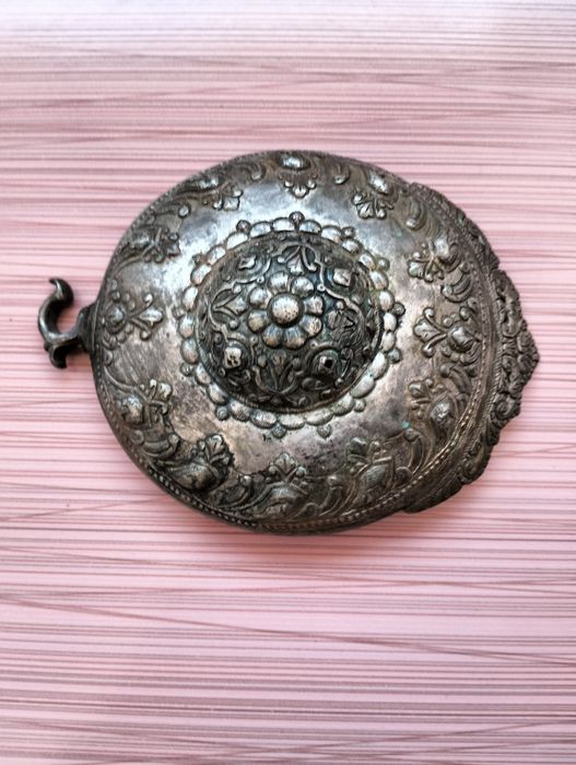 Голяма сребърна пафта