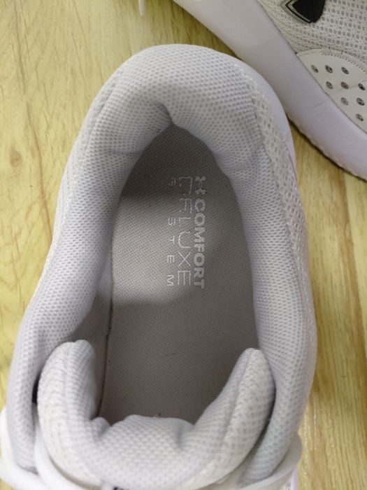 Спортни Обувки under armor бяли 43 размер