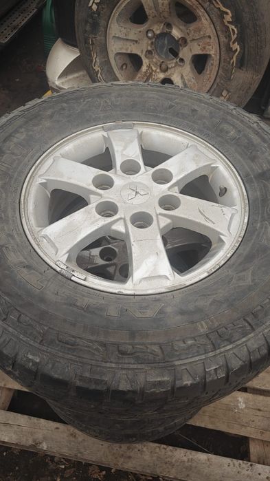 Диски комплект Митсубиси Паджеро