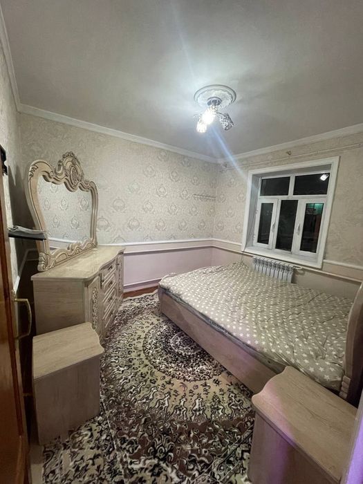 Квартира продаётся 3 комнот 1 етаж дом 3 етажка