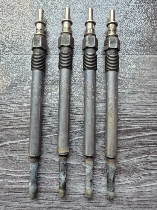 Подгревни свещи мерцедес 2.2 CDI и 2.7CDI