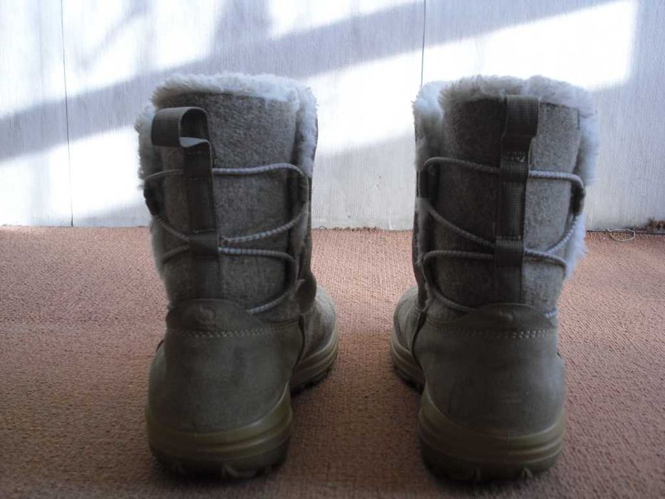 Зимни обувки Quechua.