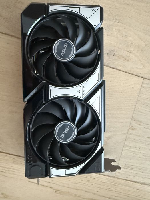 Placă video ASUS Dual GeForce RTX 5060 OC Edition 8GB GDDR7 PCIe 5.0 – Garanție EMAG 36 luni