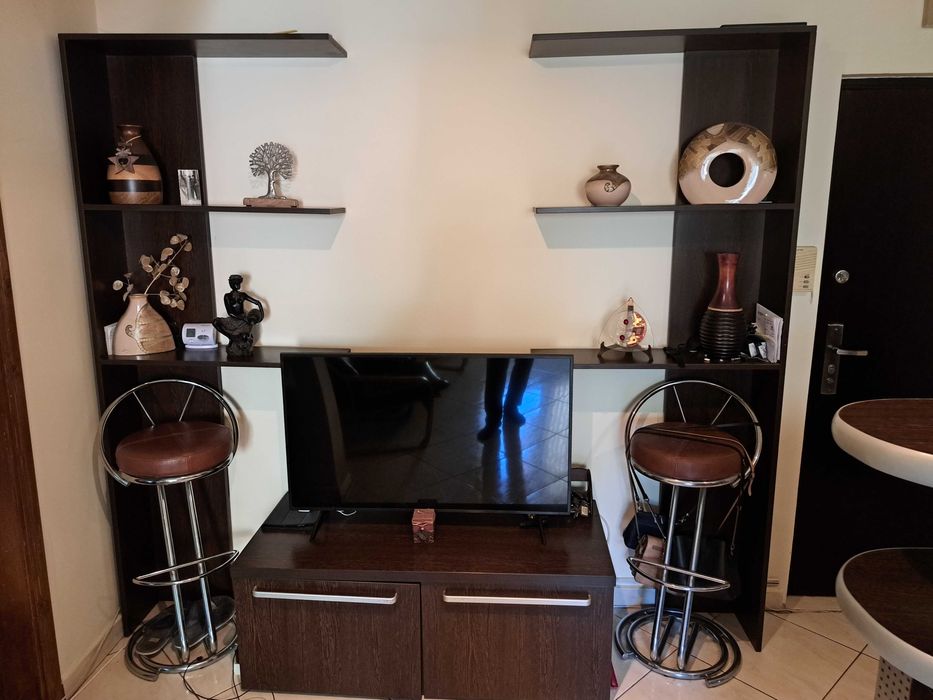 Mobilă living wenge, corp soldat cuprinzând combină frigorifică