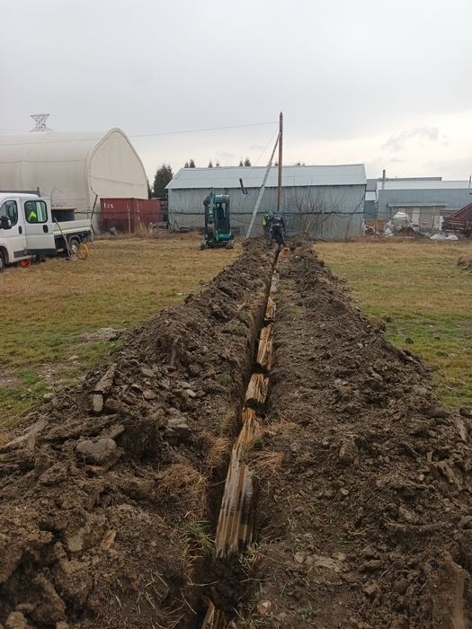 excavator +  basculanta de 3,5t de inchiriat