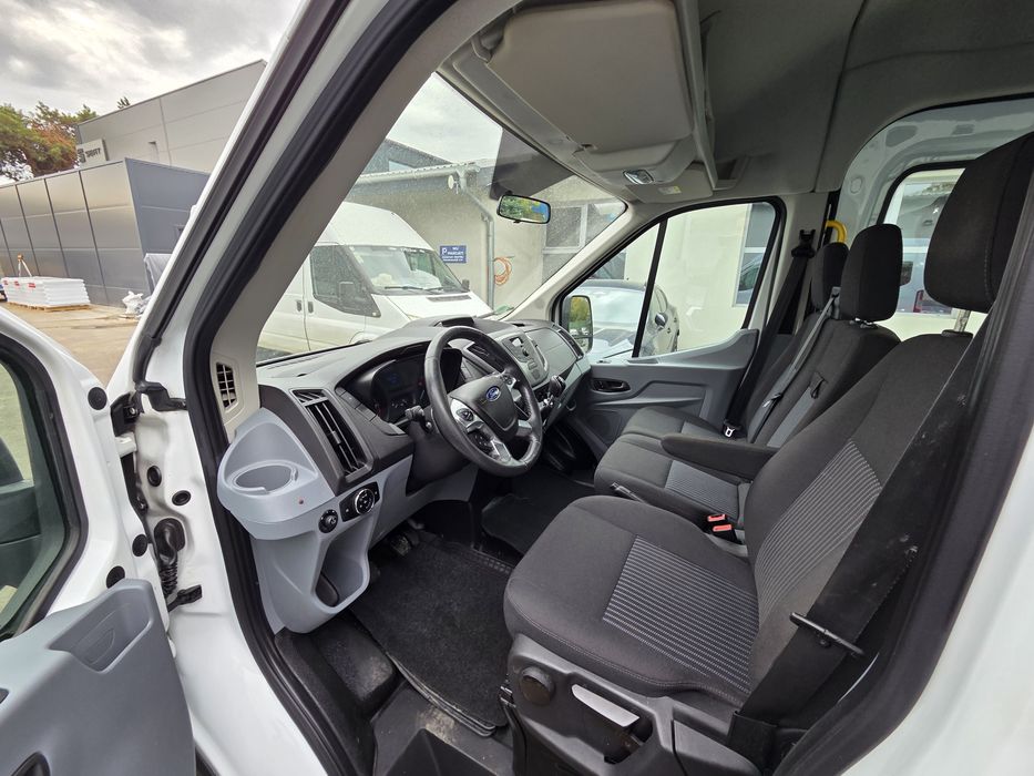 Ford Transit 9 Locuri Mod extra Lung si inalt Lift Electric persoane cu dizabilități
