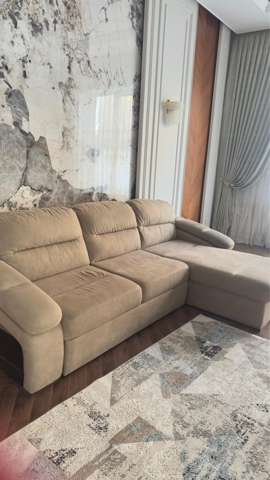 Срочно!Диван угловой. Россия. сост: шикарное