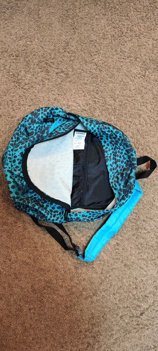 Рюкзаки и сумочка Lipton