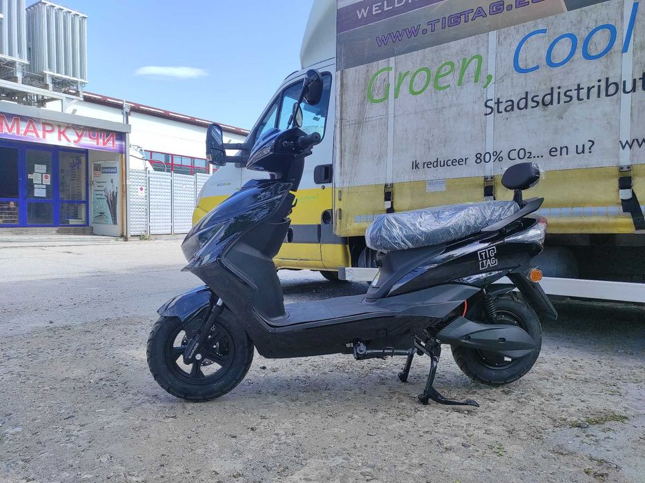 Електрически скутер черен модел ZB-S 2000W с регистрация в КАТ