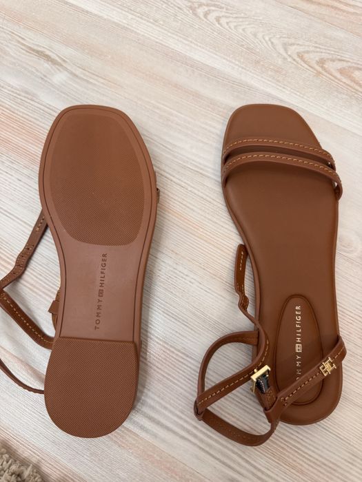 Продам босоножки Tommy Hilfiger