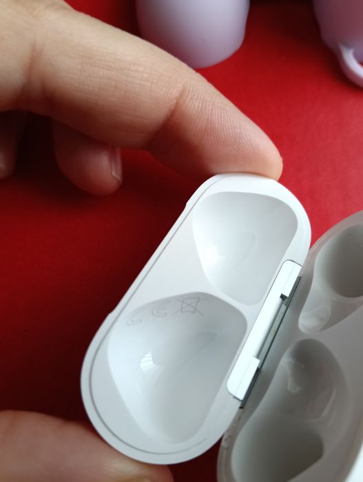 Carcasa căști Apple+ husa