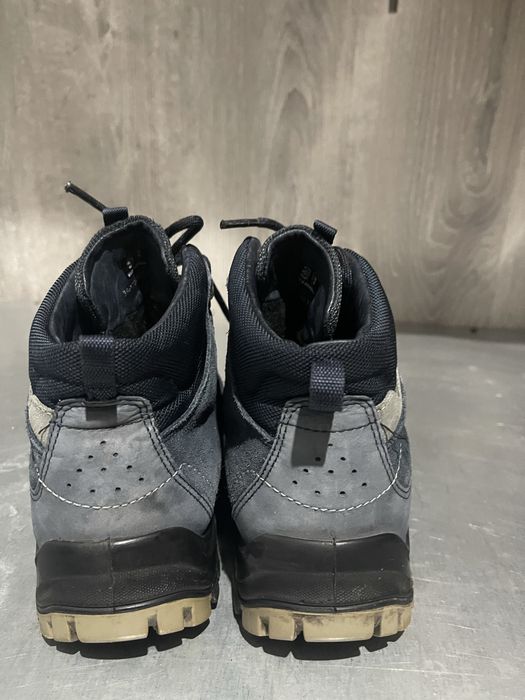 Оригинальные ботинки фирмы -ECCO