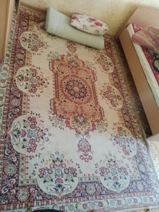 Продам ковер б/у хороший