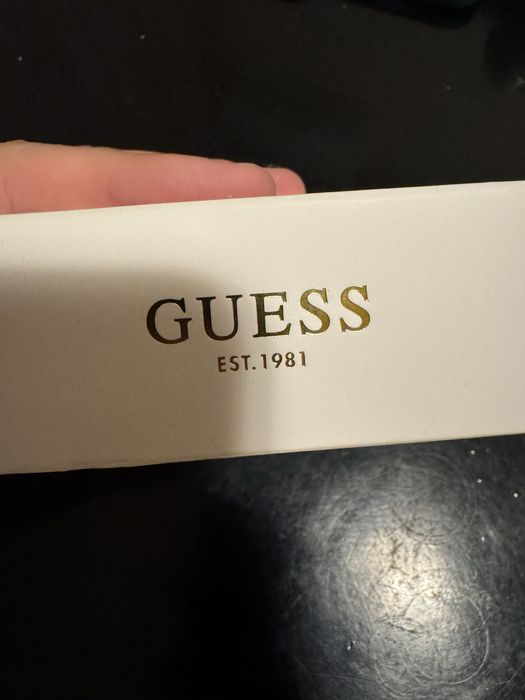 Husă Guess  AirPods Pro 2 – 4G Charm Collection – Nouă în cutie