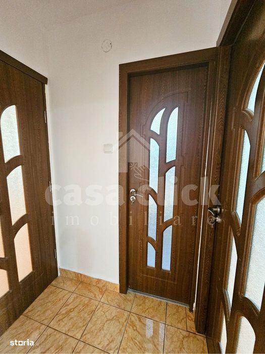 4 camere decomandat Micro 39B, balcoane 25 mp