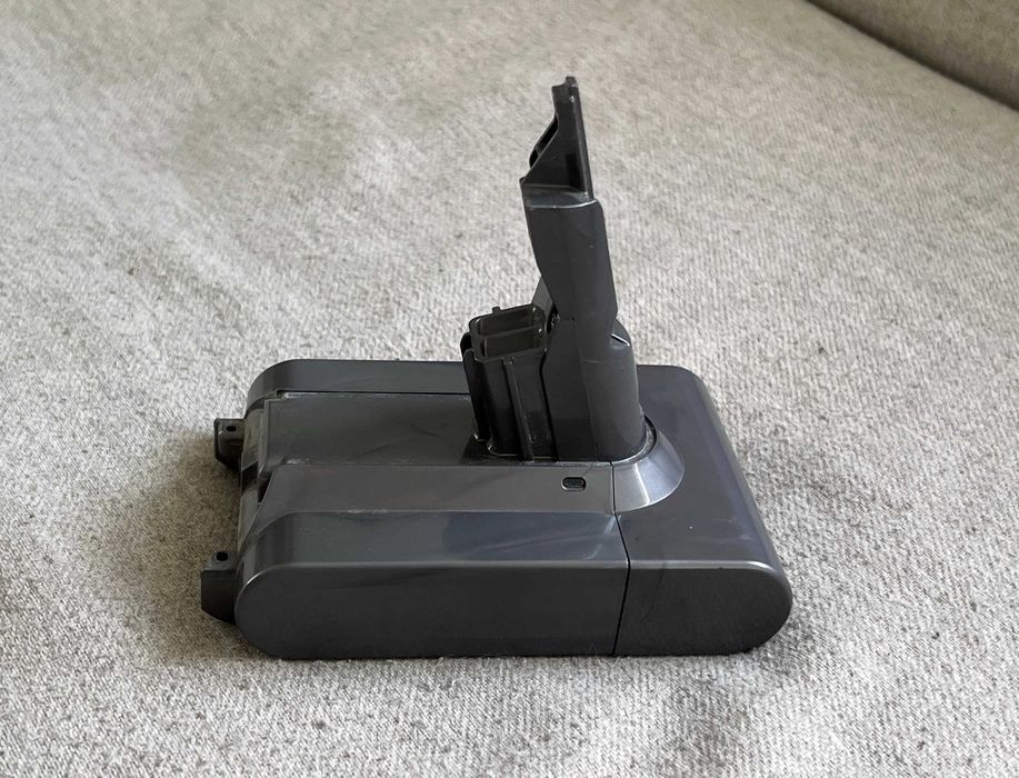 Baterie acumulator pentru Dyson V7 - bun - probat