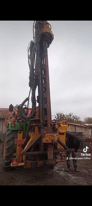 Instalație Foraj Completă 80m prajini– John Deere 3050 + Pompă Cerna –