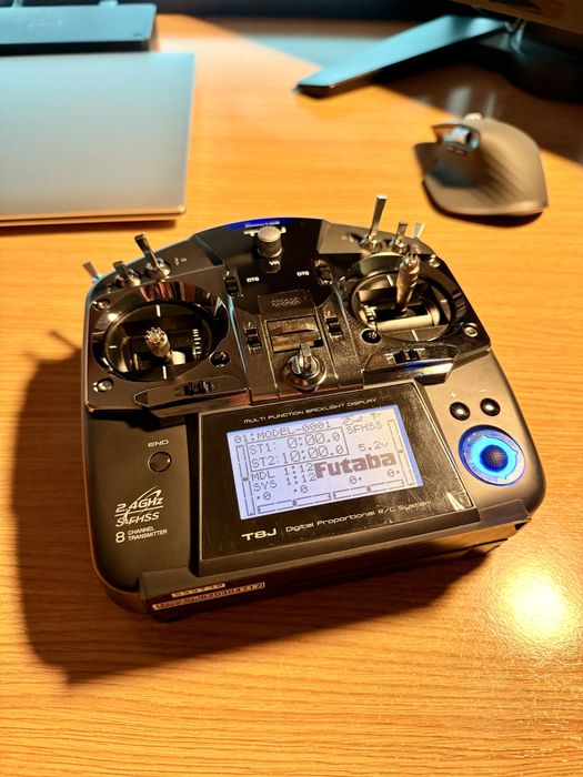 Futaba T8J 2.4GHz FASST – 8 canale + cablu programare