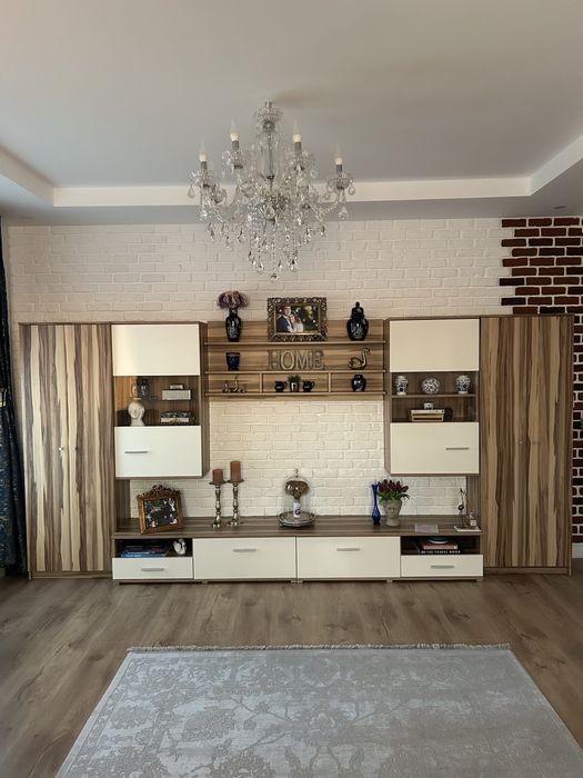 Mobila de living/sufragerie