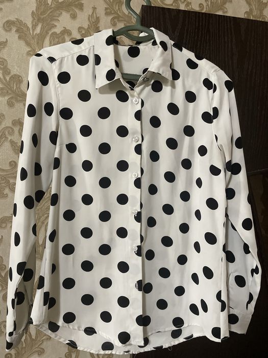 Рубашки и блузки разные в отличном состоянии