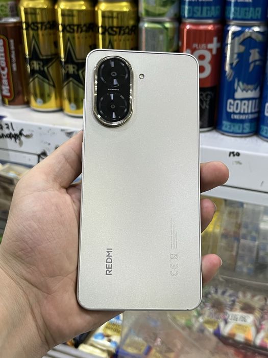 Redmi 5 A 64 GB ideal gold rang srochna sotladi