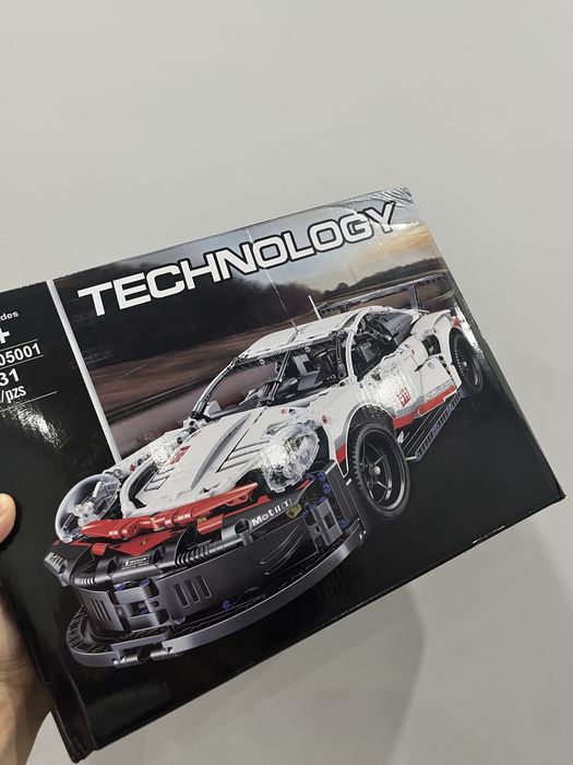 Продам конструктор Lego technic Porshe 911