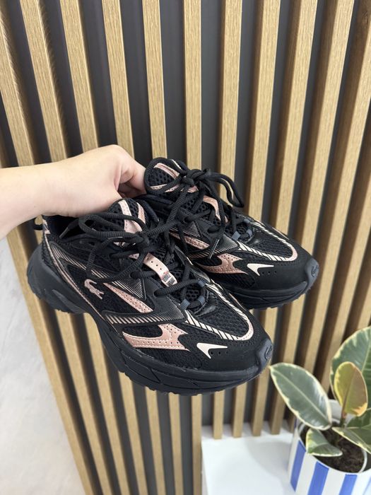 Маратонки Lacoste