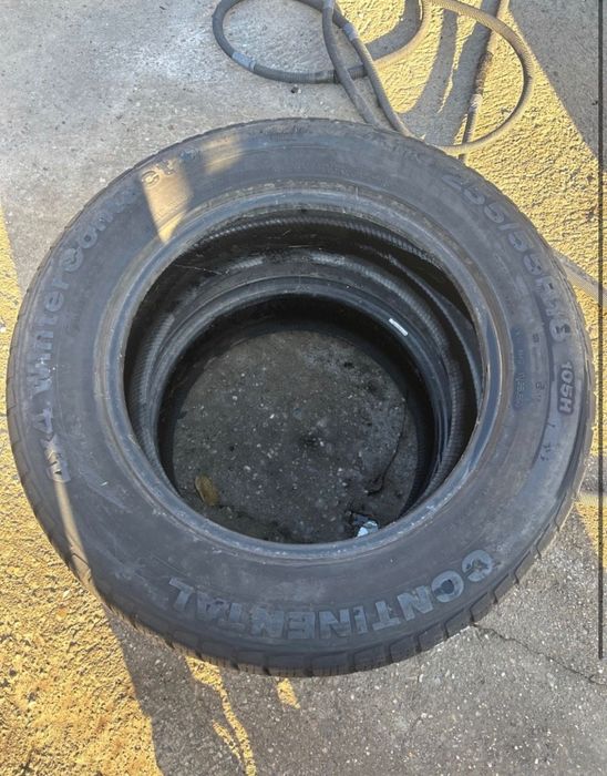 2 зимни гуми Continental 255/55/18