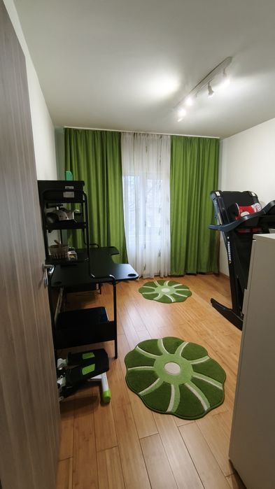 Apartament 4 camere decomandate, etaj 2, boxa, garaj - zona Steaua