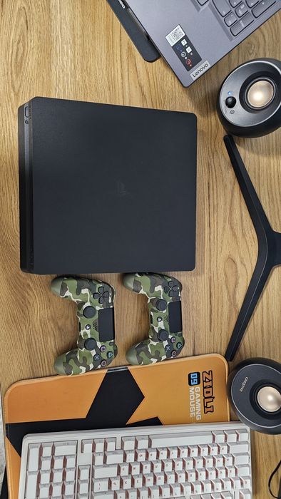 Playstation 4 slim 1 Tb