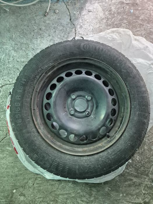 Jante + anvelope 185/65 R15