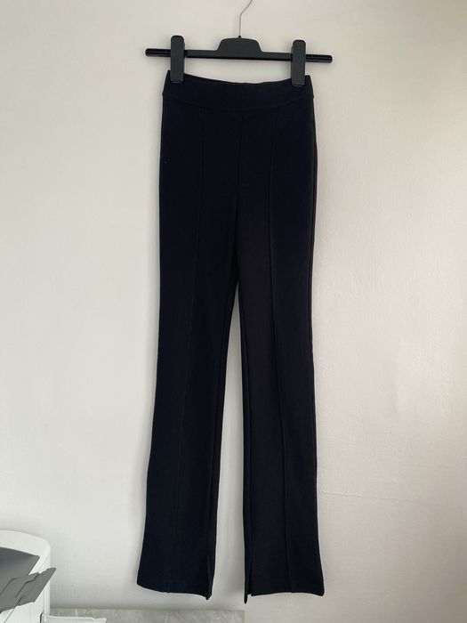 Pantaloni Bershka, marimea XS, nou.